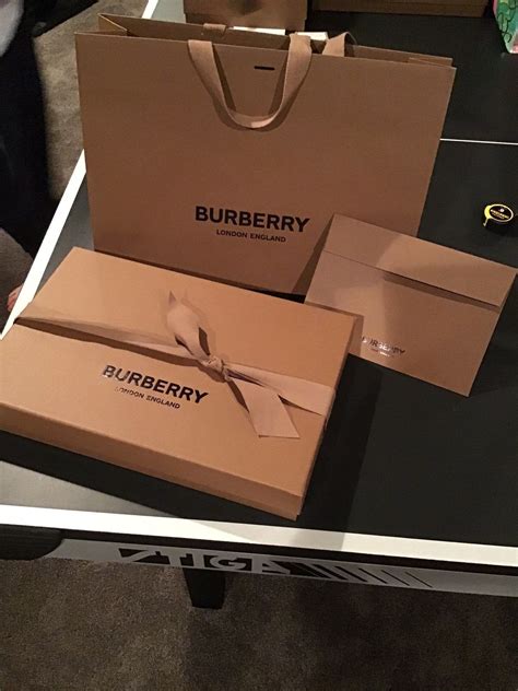 buy burberry gift box